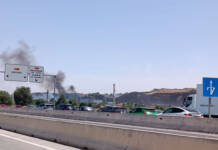 Un incendio forestal obliga a cortar la carretera de Loeches y la línea de AVE entre Mejorada y Alcalá